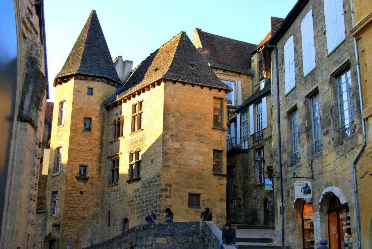 Bel Appartement Lumineux Et Zen Sarlat-la-Caneda Bagian luar foto
